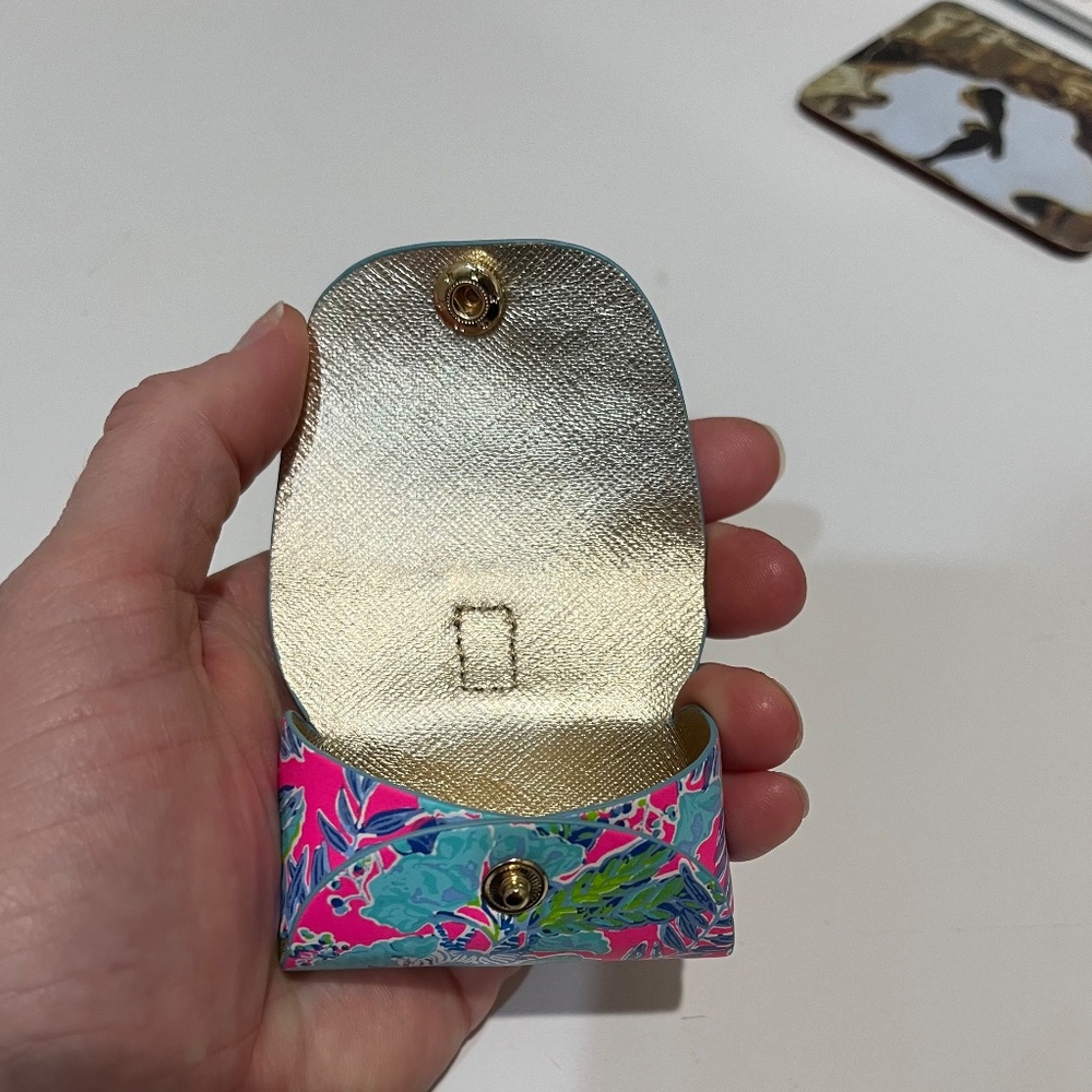 Authentic Lilly Pulitzer AirPods Pro Case - Picture 5 of 5